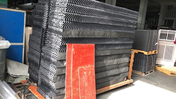 Black Honeycomb Cellular PVC Drift Eliminator Cooling Tower Komponen